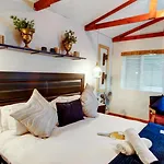 Phala Guesthouse